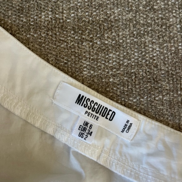 Misguided asymmetric one sleeve white top - Picture 3 of 4